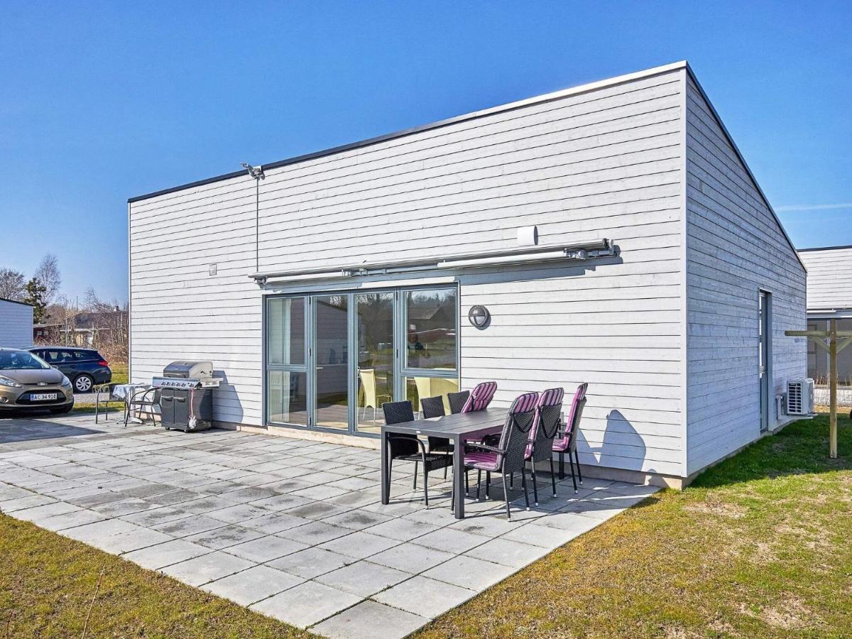 6 Person Holiday Home In Nex Neksø Esterno foto