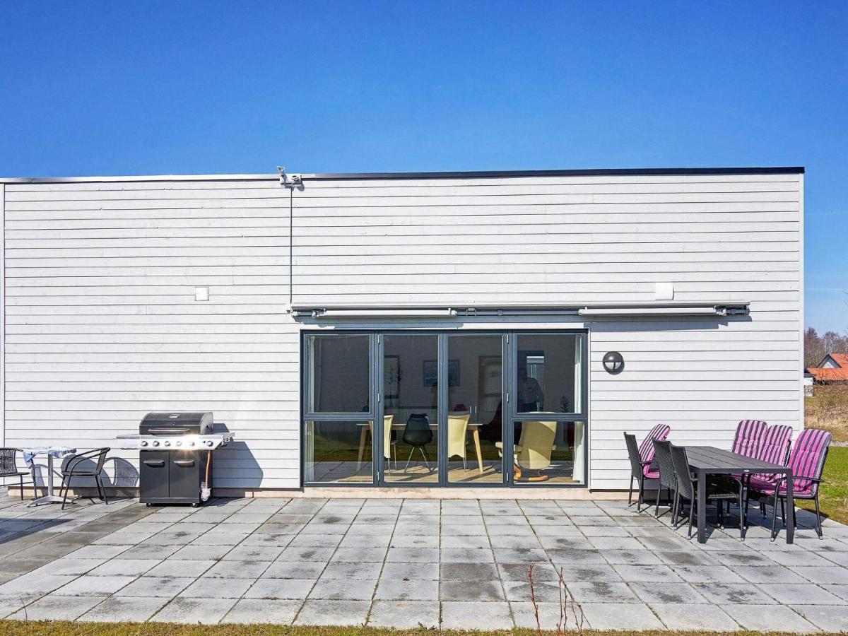 6 Person Holiday Home In Nex Neksø Esterno foto