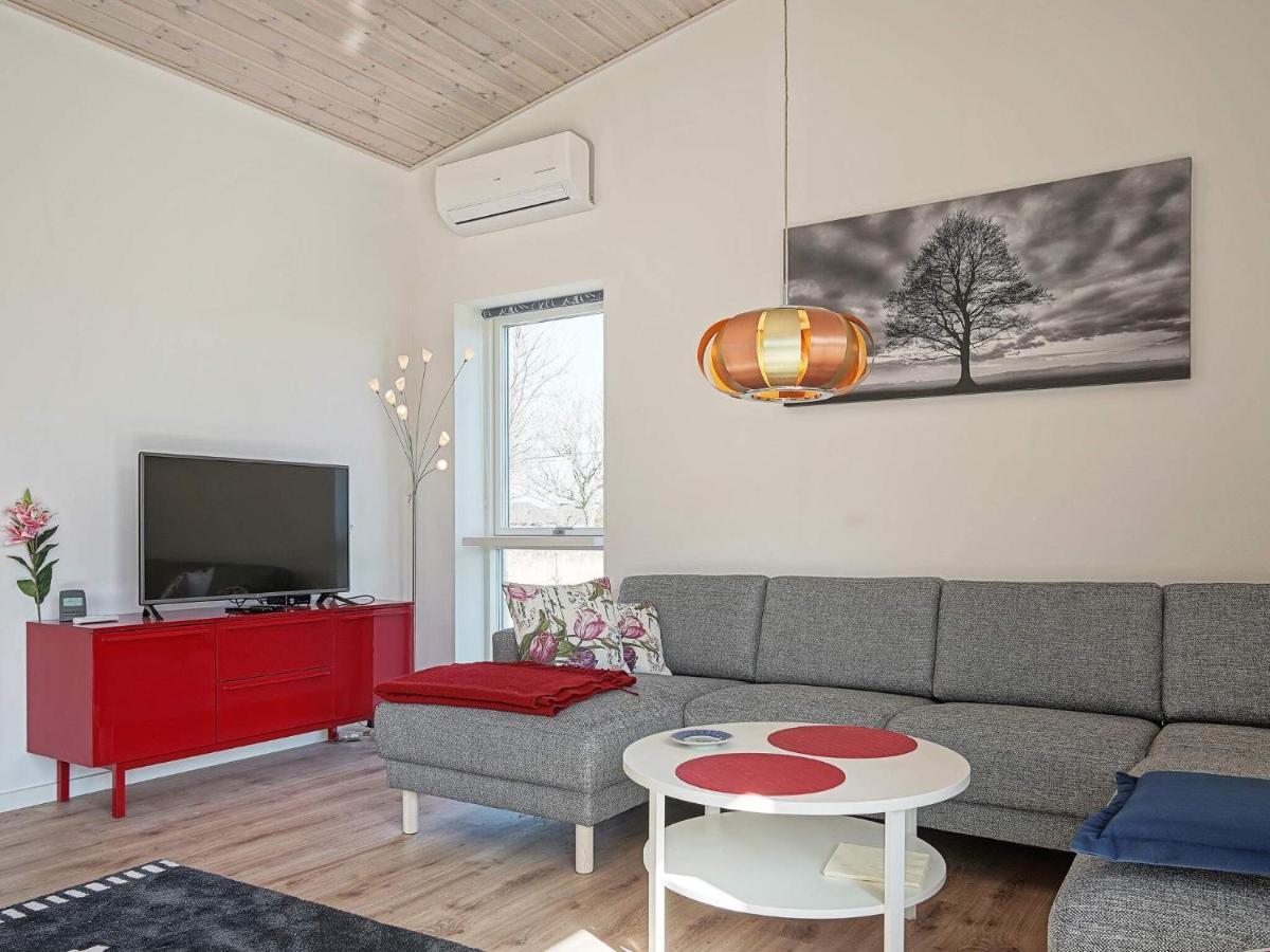 6 Person Holiday Home In Nex Neksø Esterno foto