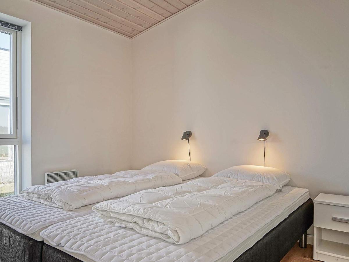 6 Person Holiday Home In Nex Neksø Esterno foto