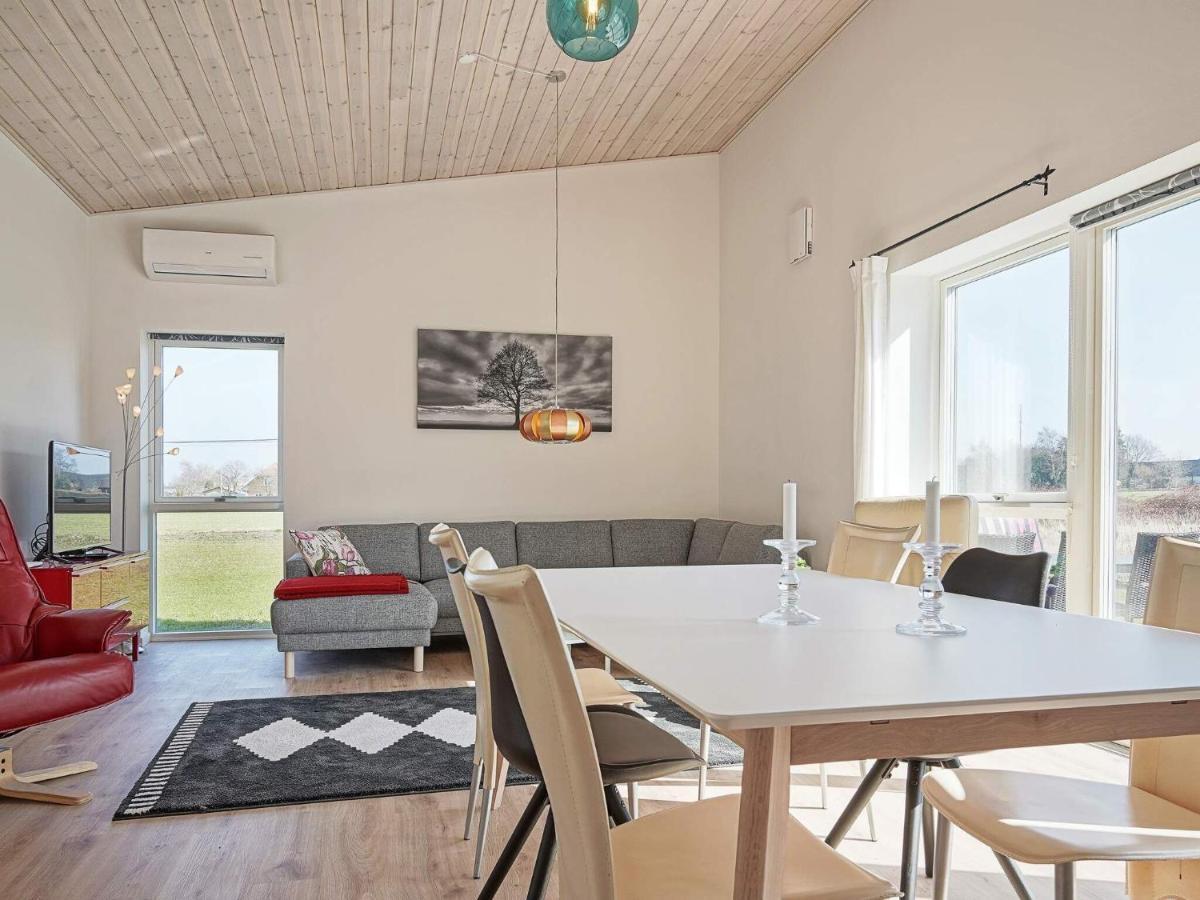 6 Person Holiday Home In Nex Neksø Esterno foto